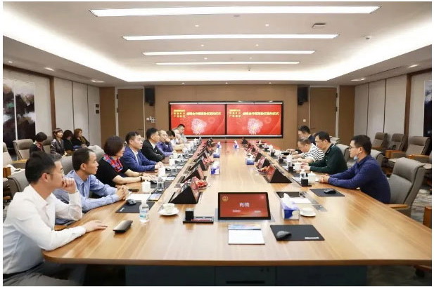 JXF吉祥坊集团与保利长大、深圳保利文化签订战略合作框架协议